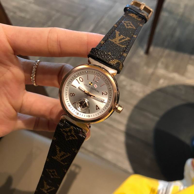 LV watch 081698